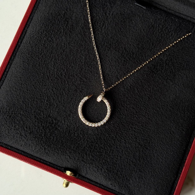 Подвеска Cartier Juste un Clou с бриллиантами
