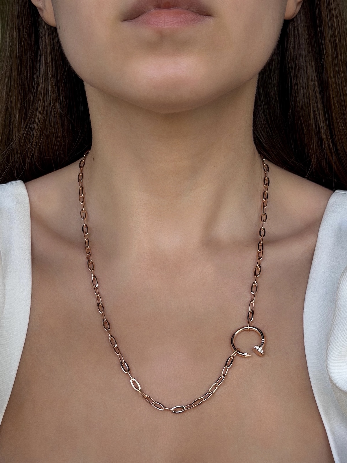 Колье Cartier Juste un Clou с бриллиантами