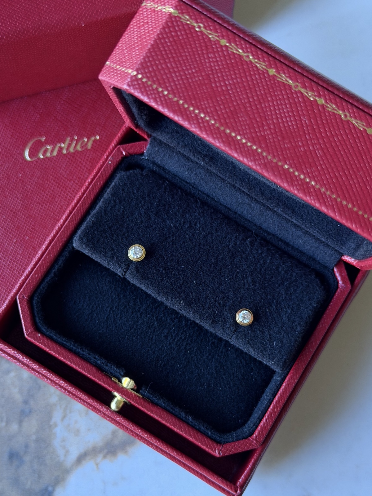 Серьги Cartier d'Amour